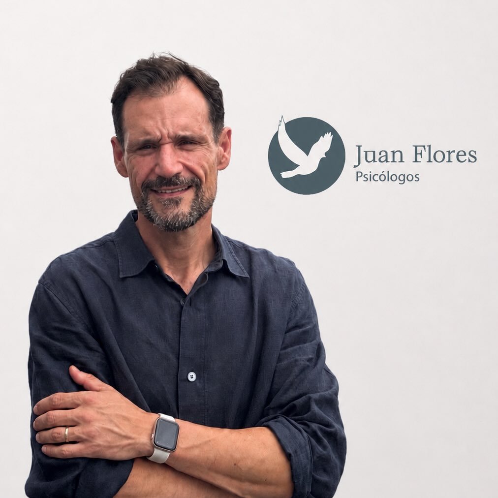 Juan Flores, psicólogo sanitario en Guadalupe, Murcia